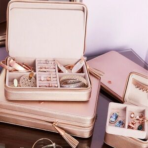 Kendra Scott Jewelry Case